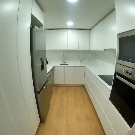 Lisbon, Renovated T2 Near Rossio شقة