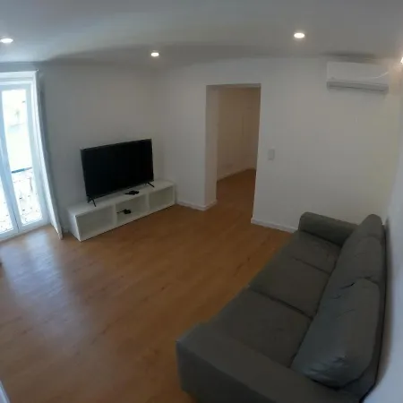 Lisbon, Renovated T2 Near Rossio דירה ליסבון