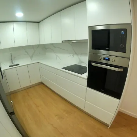 Lisbon, Renovated T2 Near Rossio