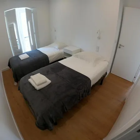 Lisbon, Renovated T2 Near Rossio