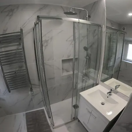 Lisbon, Renovated T2 Near Rossio شقة Lisboa